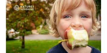 Почему ребёнок поздно начинает говорить: роль питания, жевания и развития нервной системы